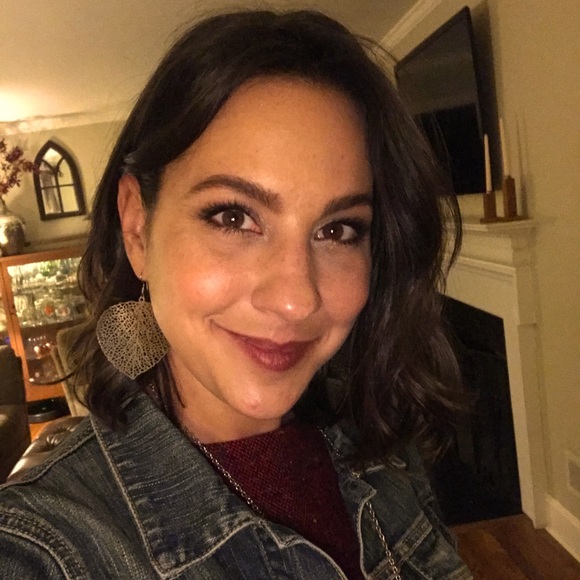 Meet your Posher, Rebecca - Picture 1 of 1